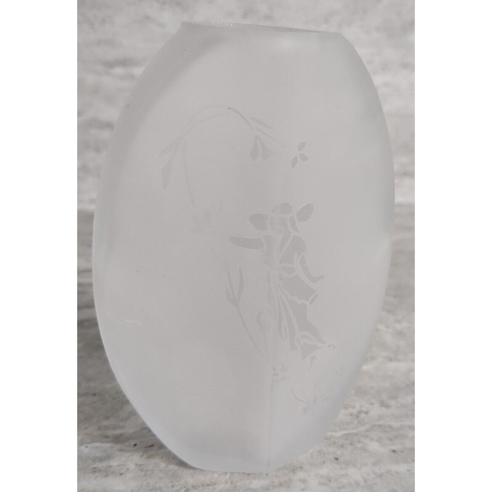 5" Frosted Glass Vase‎ Japanese Girl Etching
